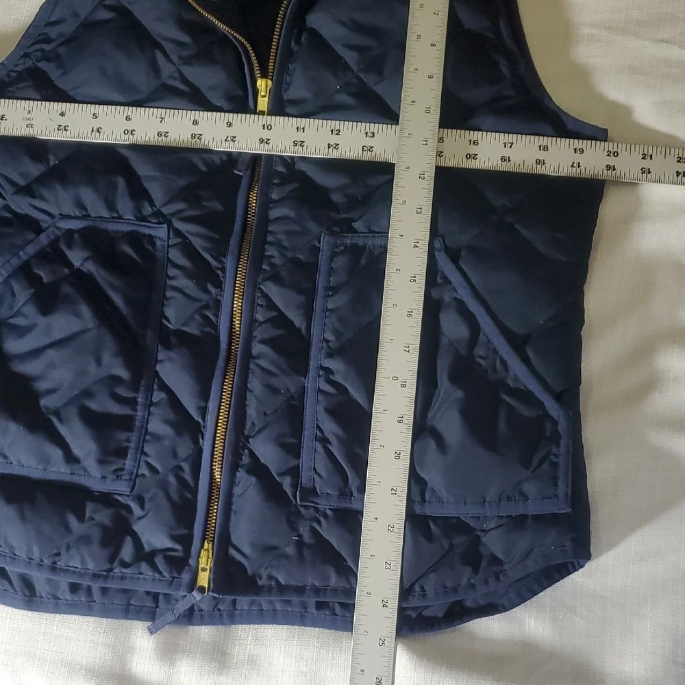 J.Crew Navy Vest with Gold Zipper Size M 60% Down Remainder Waterfowl Feathers